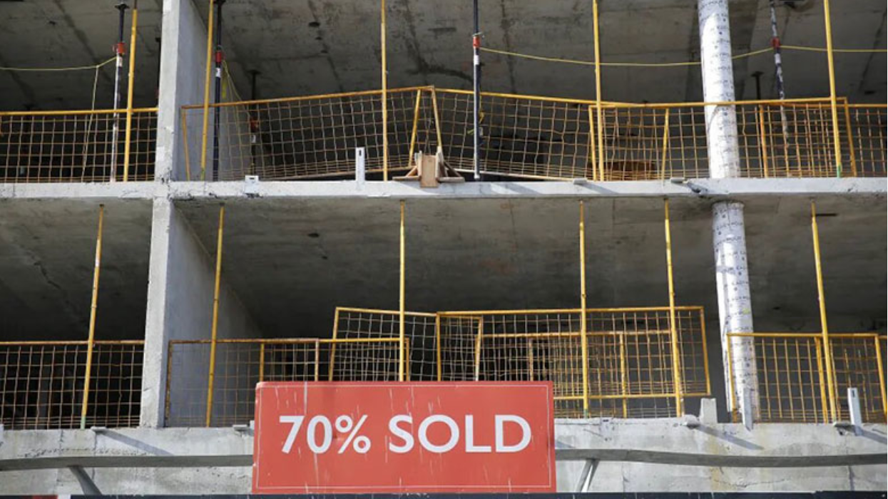 how canadians can invest real estate